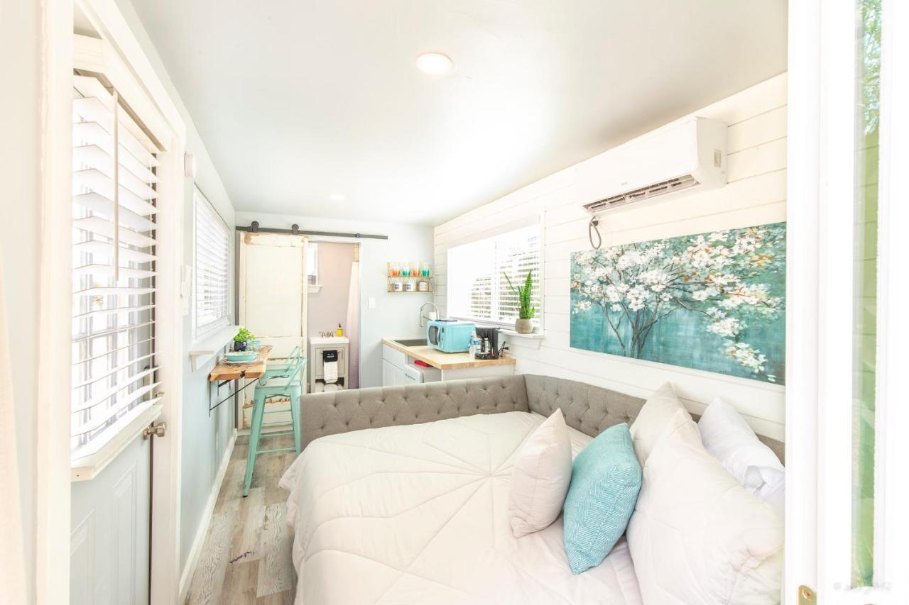 Villa The Container Retreat @ 290 Wine Trail #1 Escape To Hye, Tx Extérieur photo