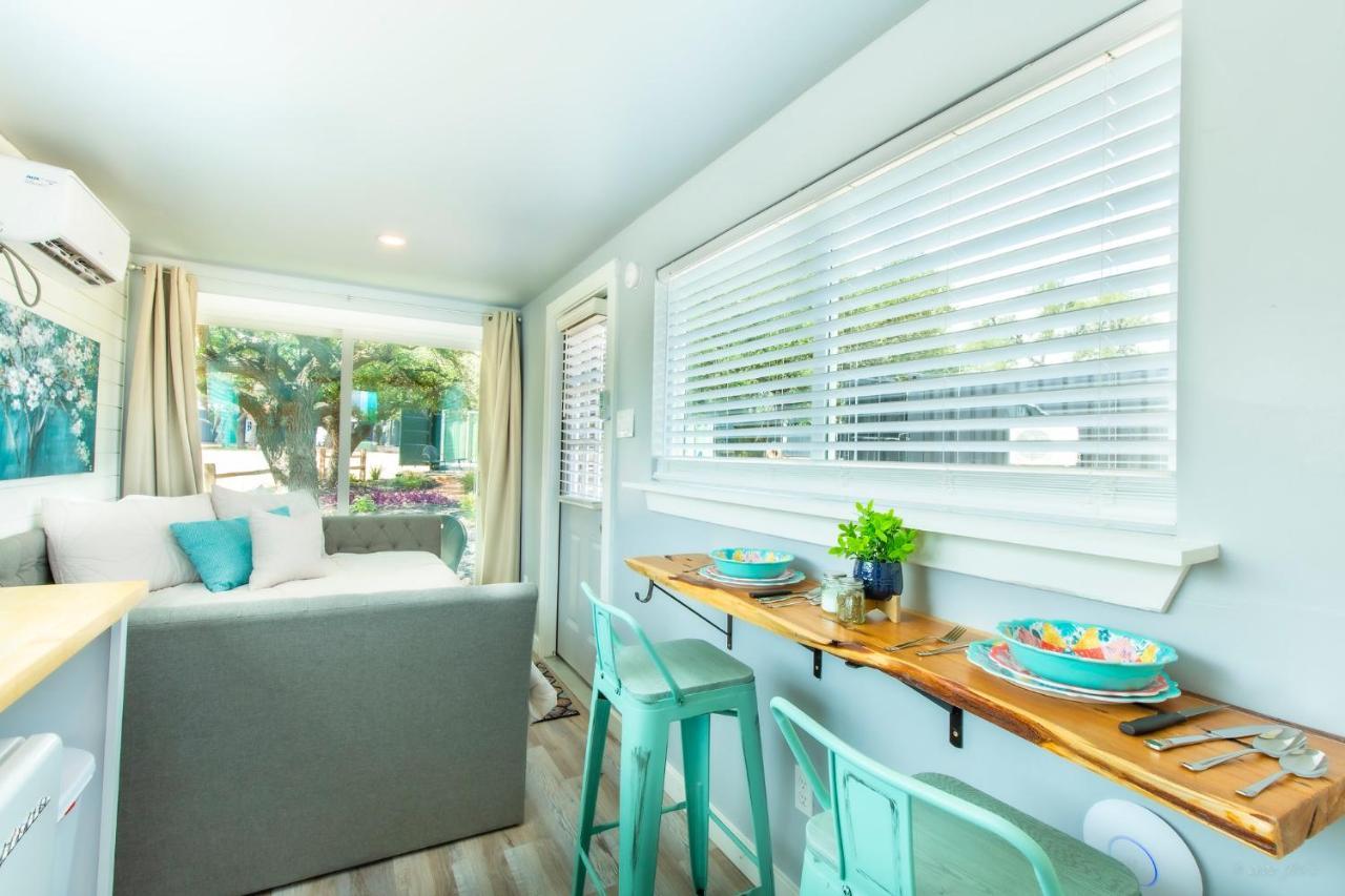 Villa The Container Retreat @ 290 Wine Trail #1 Escape To Hye, Tx Extérieur photo